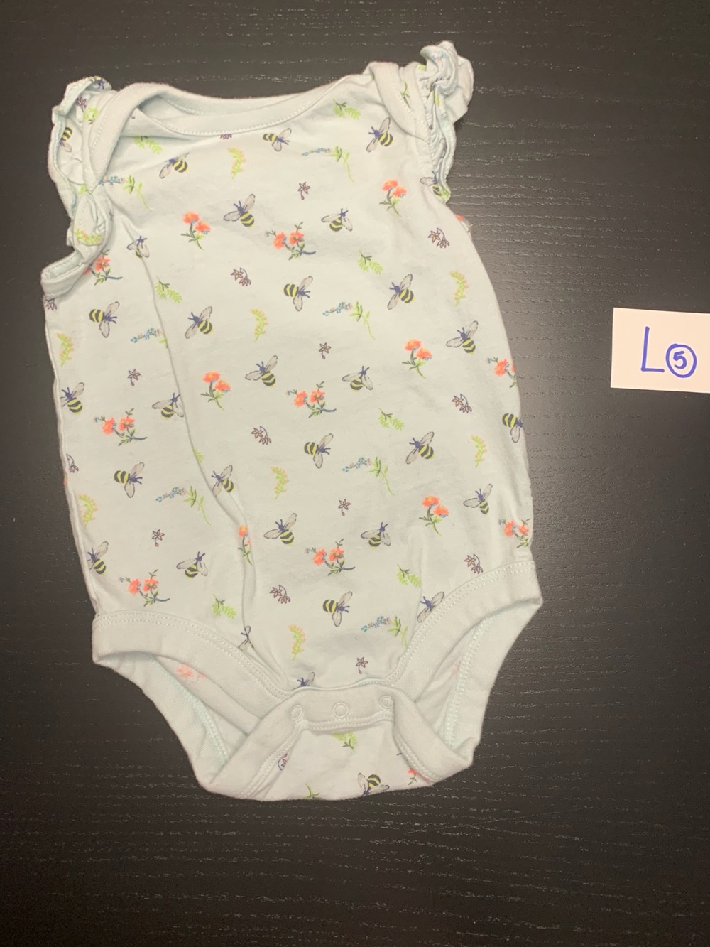 🧸 2/$8.00⭐️ GAP 3-6m Light Blue Bee & Floral Onesie